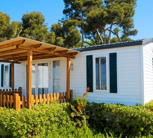 Image of the front of a mobile home covered by the best Modile Home Insurance in Knoxville, TN